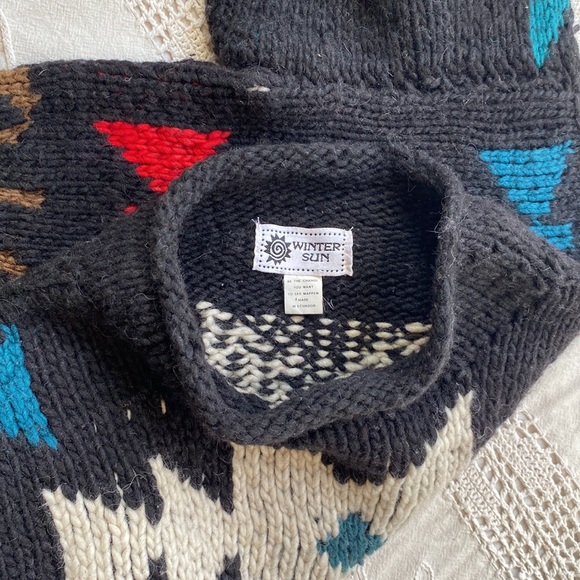 Heavy vintage Ecuador wool sweater - Picture 8 of 10